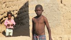 Vichni nás straili, e získat vízum do Angoly je u samo o sob dobrodruství...