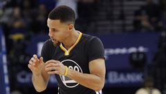 Golden State Warriors' Stephen Curry reacts during the first half of an NBA...