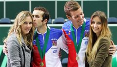 Vaidiová v roce 2012 oslavila s manelem vítzství v Davis Cupu.