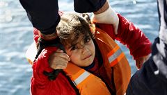Za jediný týden se ve Středozemním moři utopilo nejméně 880 uprchlíků