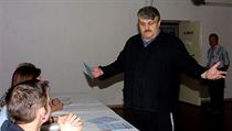 Ivan Jonák chce v roce 2002 volit ve Valdicích. Komise mu to ale neumožní - má...