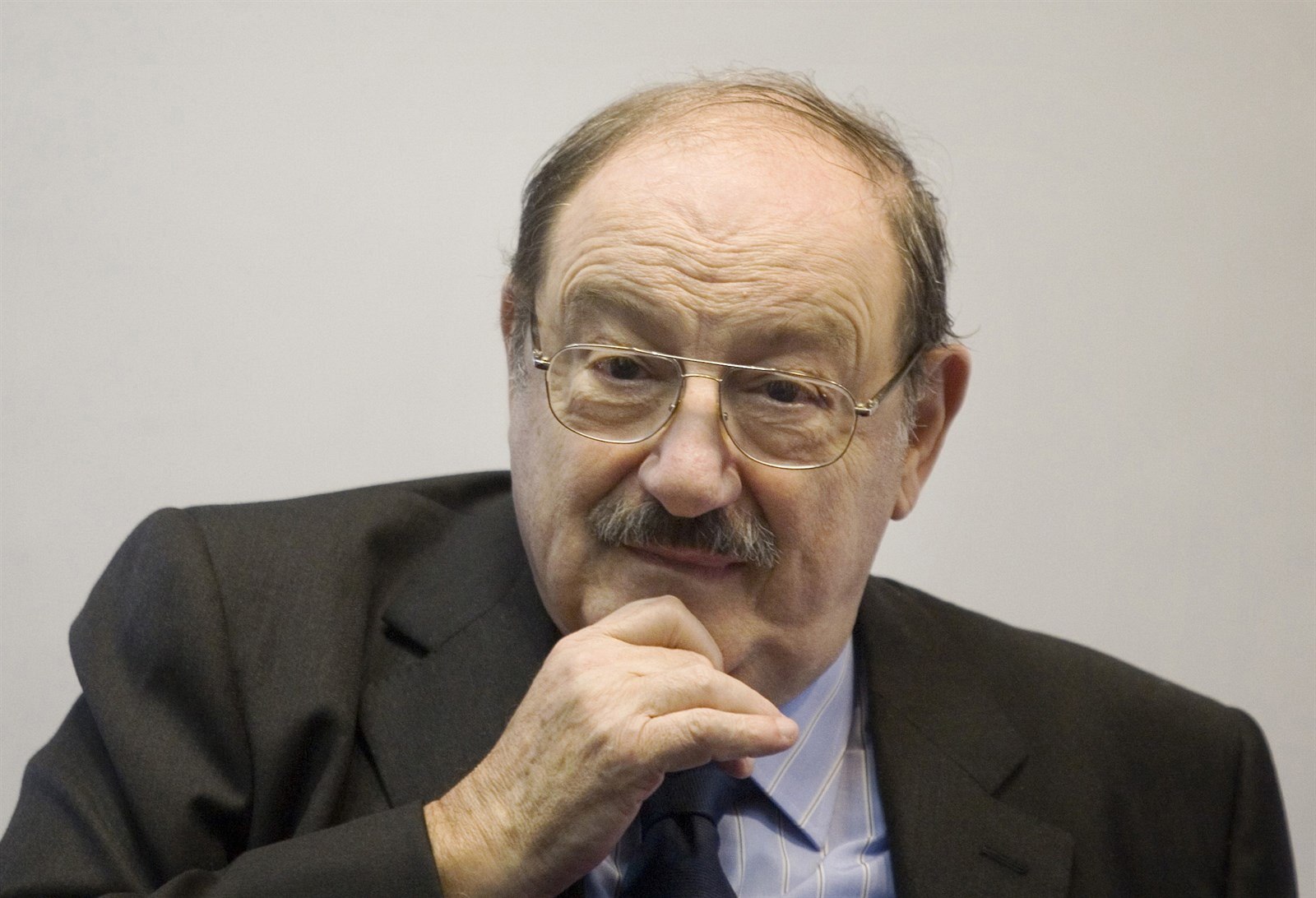 Umberto Eco ovlivnil tak�ka v�echno, s �ím se sémiotika ve dvacátém století...