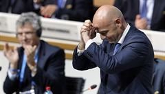 Infantino je novým prezidentem FIFA, nahradil zkorumpovaného Blattera