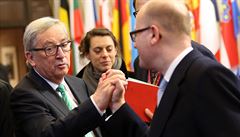 Sobotka nehájil české zájmy, kritizuje KSČM a část pravice premiéra za summit EU