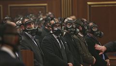 Opozice v kosovském parlamentu vypustila slzný plyn
