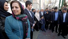 Bývalý íránský viceprezident a dnení éf reformní kandidátky Mohammad Reza...