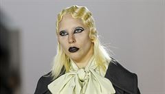Lady Gaga se pedvedla na pehlídkovém mole v nové kolekci od Marca Jacobse.