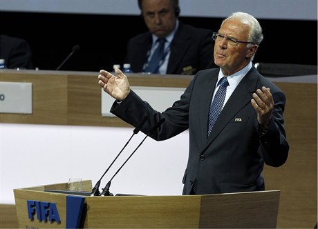Z účtu Franze Beckenbauera odešlo několik podezřelých plateb