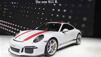 Nov Porsche 911 R