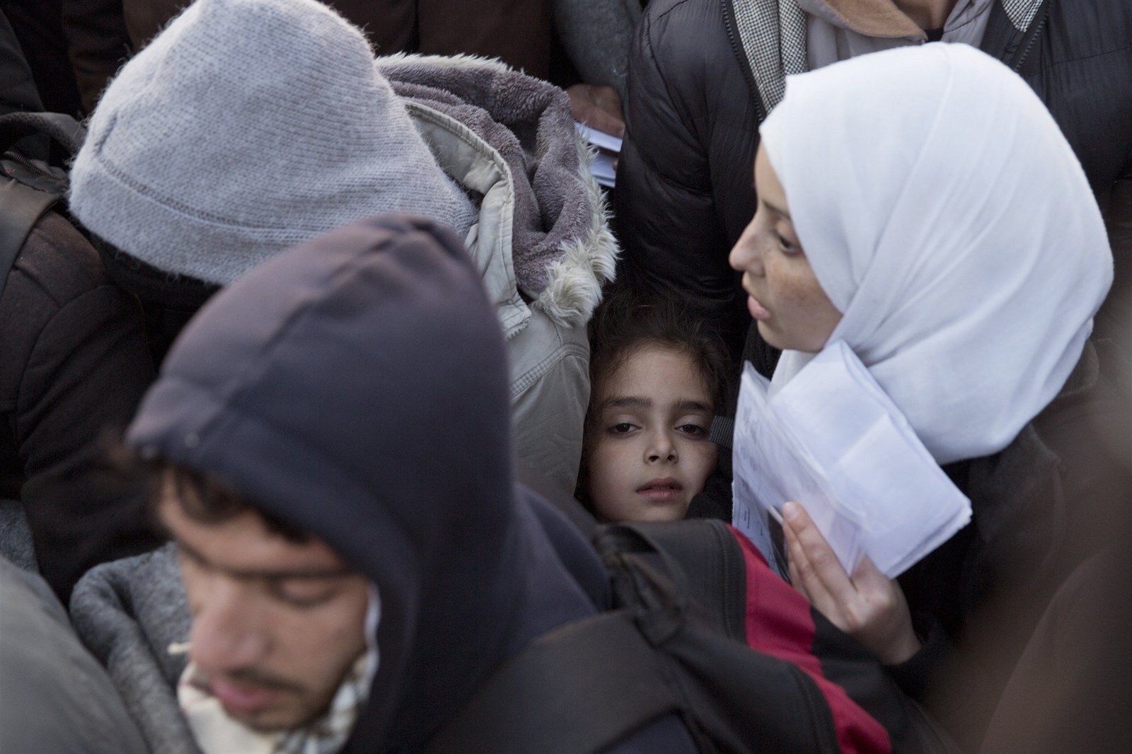 Čekající uprchlíci na řecko-makedonské hranici (ilustrační snímek).
