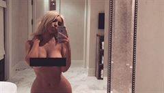 Kim Kardashianová se vyfotila nahá. Snímek zveřejnila na Instagramu