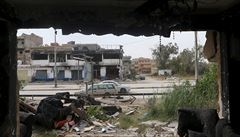 Válkou zjizvené ulice Benghází.