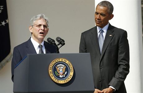 Barack Obama a jmenovaný soudce Merrick Garland.