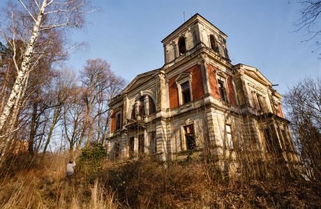 Goldschmidtova vila v Hoicích, bývala památkov chránna, po poáru a...