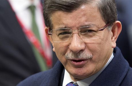 Pedseda tureck vldy Ahmet Davutoglu.