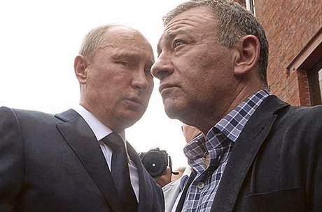 Letitý kamarád. Miliardář Arkadij Rotenberg s Putinem.