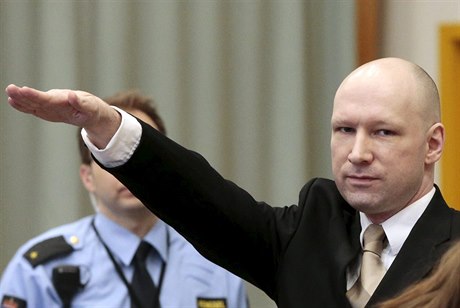 Anders Breivik u soudu.