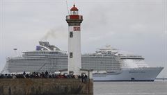 Novodobý Titanic? Francie testuje největší výletní parník světa