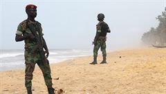 Teroristé zaútočili na tři hotely na Pobřeží Slonoviny. Zahynulo 16 lidí i šest útočníků