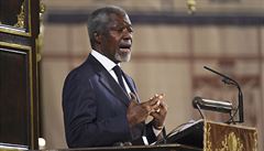 Kofi Annan pronesl e na Westminsterském opatství.