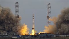 K Marsu zam��il orbit�ln� apar�t TGO (Trace Gas Orbiter) a sestupn� modul Schiaparelli.