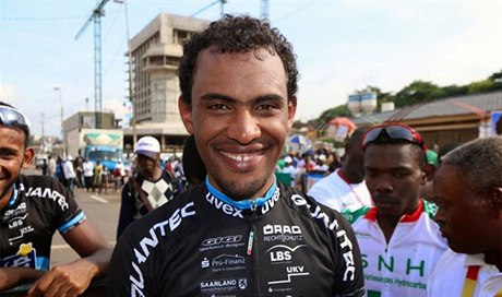 Eritrejský cyklista Mekseba Debesaye