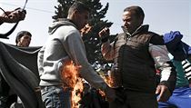 Protest v Idomeni. Uprchlci v Idomeni maj strach a bou se.