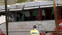 V autobuse cestovali mladí lidé 13 národností