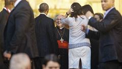 Prezident Barack Obama v rozhovoru s kardinálem Jaimem Ortegou