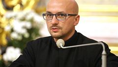 Polský jezuita se zastal uprchlíků. Lidé ho nazvali pokrytcem a hlupákem