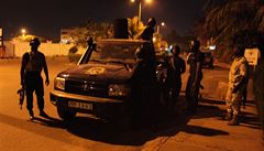 Útok terorist� v Mali na hotel Nord-Sud v Bamaku, kde sídlí velitelství operace...