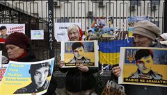 Protest ped ruskou ambasádou v Kyjev.