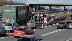Čtyři lidé zahynuli 29. března při nehodě kamionu a osobního vozu na dálničním... | na serveru Lidovky.cz | aktuální zprávy