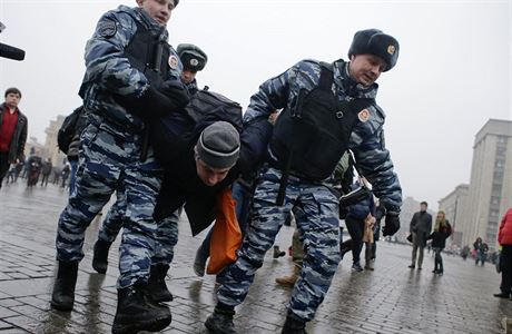 Ruská policie bude moct vstoupit do soukromých míst na základ pedpokladu.