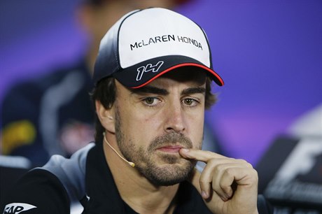 Zamylený Fernando Alonso.
