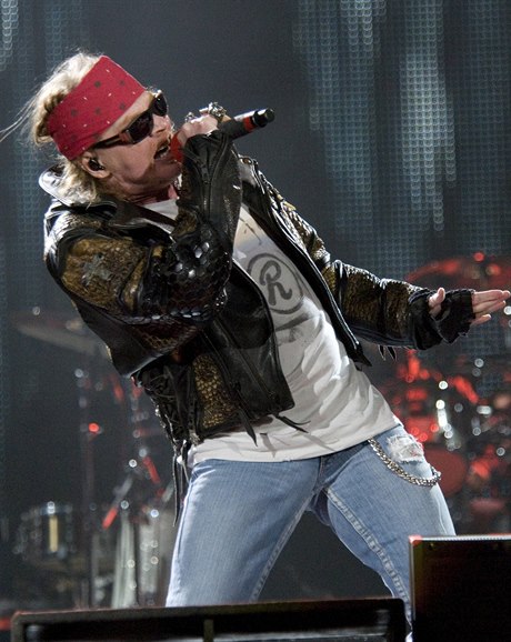 Axl Rose z americké rockové skupiny Guns N' Roses.