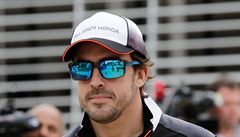 Pilot McLarenu Fernando Alonso sice do Bahrajnu dorazil, závodit zde ale nebude.