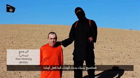 Islámský stát prý sťal britského rukojmího Henninga.