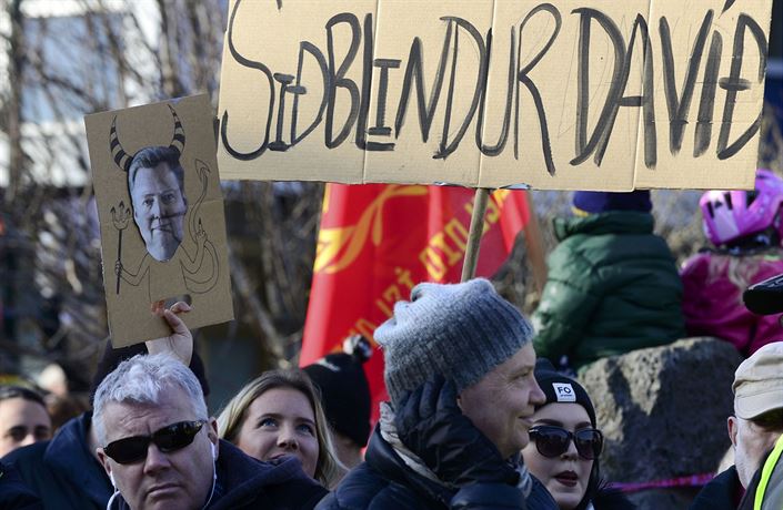 Podle kritik� Gunnlaugsson prost�ednictvím offshoreové spole�nosti zatajil...