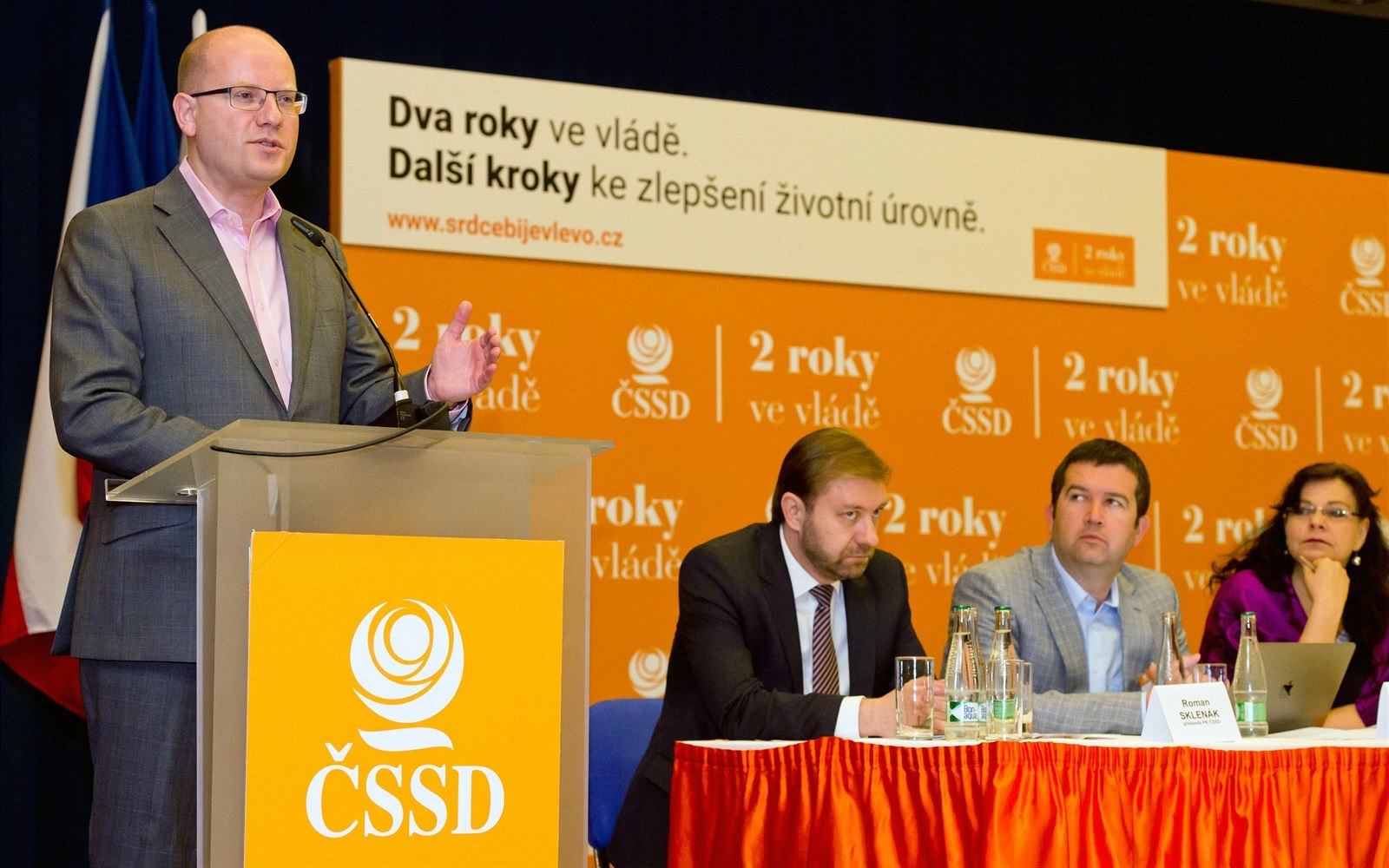Premiér a p�edseda �SSD Bohuslav Sobotka na zasedání Úst�edního výkonného...