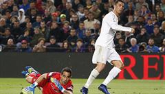 El Clasico - FC Barcelona vs. Real Madrid (Ronaldo).