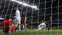 El Clasico - FC Barcelona vs. Real Madrid (Benzemv gól).