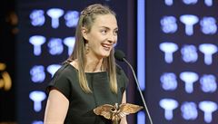 Barbora Poláková s cenou Andl za objev roku 2015