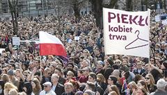 Bývalé první dámy zahájily v Polsku boj proti potratovému zákonu