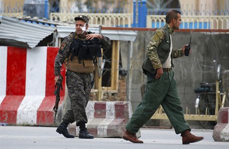 Afghnsk ministerstvo vnitra uvedlo, e tok byl koordinovanou akc skupiny...