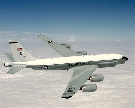 Průzkumný americký letoun Boeing RC-135.