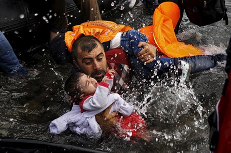 O Pulitzerovu cenu za zpravodajskou fotografii se podlily Reuters a New York...