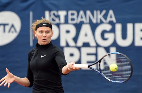 Tenisov turnaj en Prague Open, 28. dubna v Praze. esk tenistka Lucie...