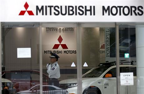Japonské úady provedly v Mitsubishi razii kvli podvodm se spotebou paliva.