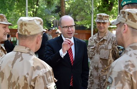 eský pemiér Bohuslav Sobotka se setkal pi návtv Afghánistánu s eskými...
